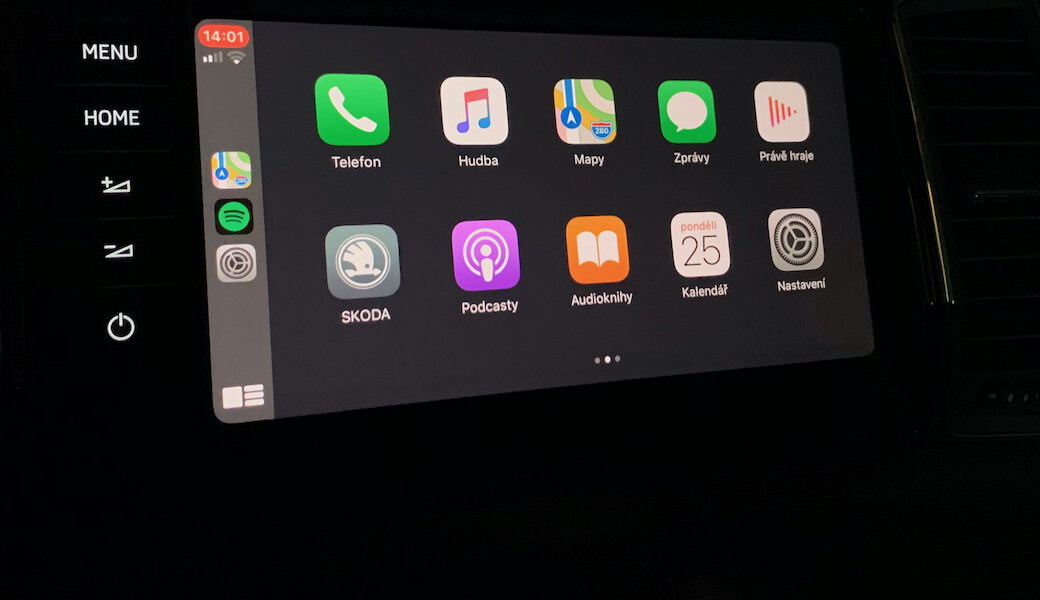 Apple CarPlay