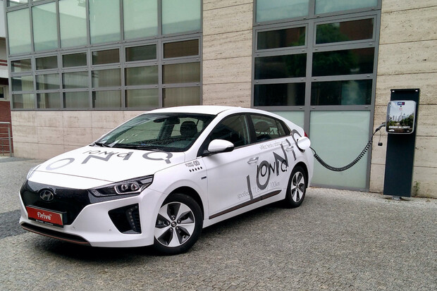 Hyundai ukončí v červenci výrobu první modelové řady Ioniq