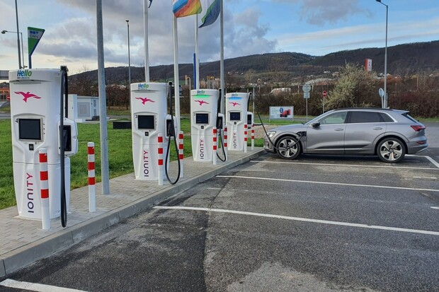 S čipem PRE nově nabijete na Ionity po celé Evropě. Známe cenu