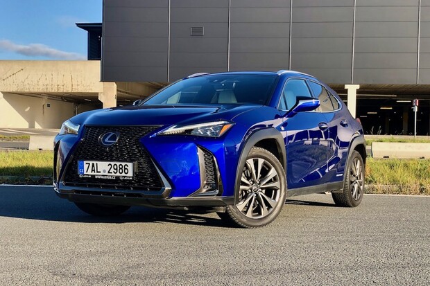 Lexus UX 250h