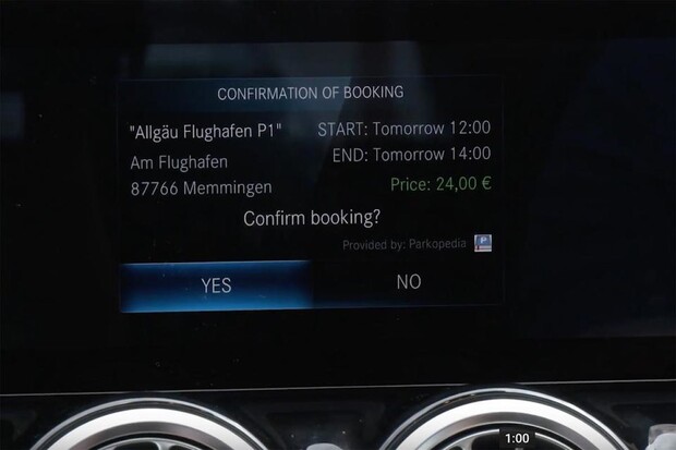 V Německu můžete za parkování zaplatit přímo z vašeho Mercedesu