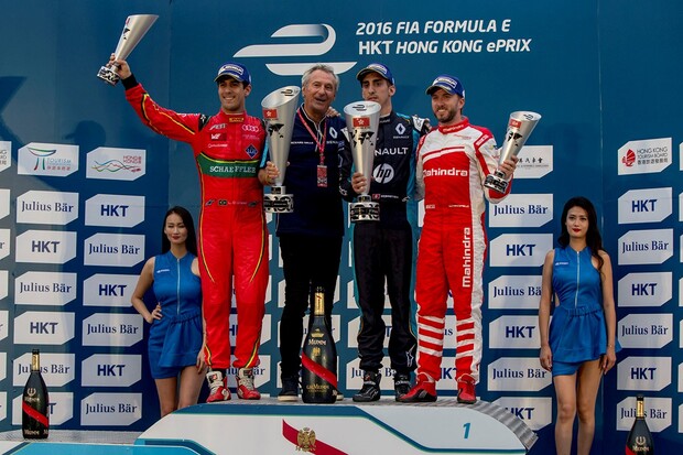 Sébastien Buemi vyhrál první závod nové sezóny Formule E 