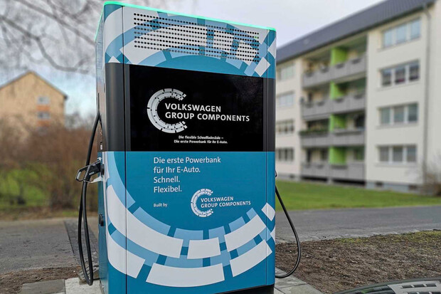 Volkswagen ve Wolfsburgu vybudoval 12 mobilních nabíjecích stanic