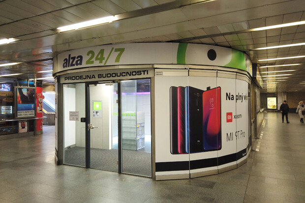 Na den závozníkem aneb jak jsme rozváželi elektrickým Maxusem na prodejny Alza.cz