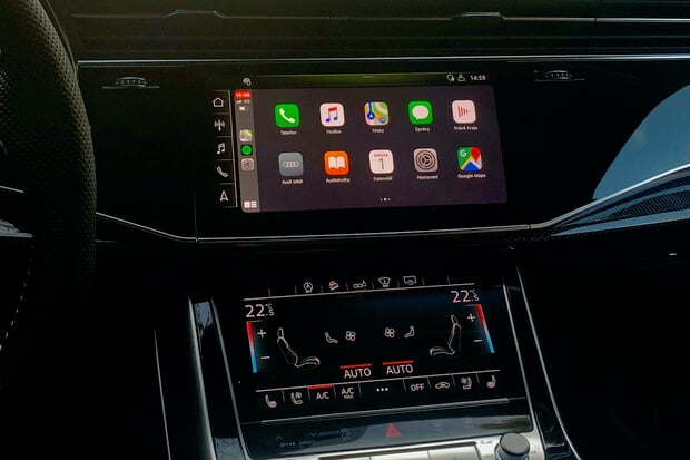 Jak moc je pro řidiče důležitá podpora Apple CarPlay a Android Auto? 