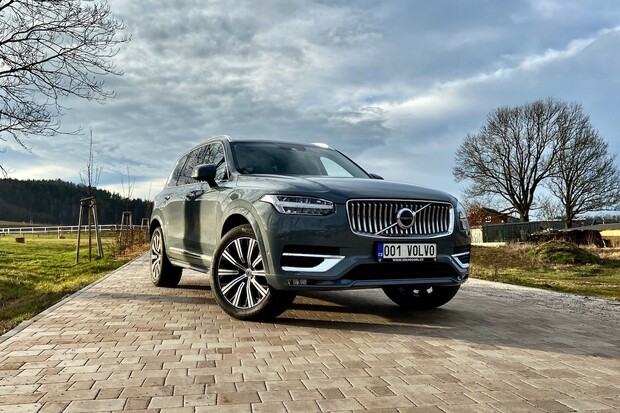 Volvo XC90 B5