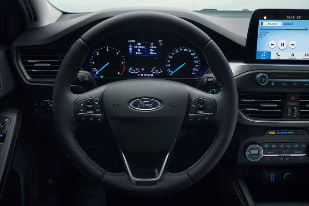 Také Ford pozastavuje výrobu v Evropě kvůli koronaviru