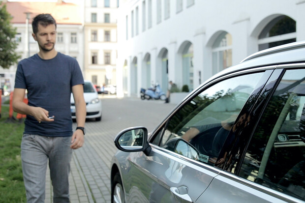 Potřebujete auto v době koronaviru? S Drivetem to jde online i bezkontaktně