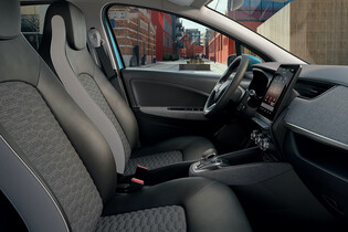 Věděli jste, že v autě můžete mít na pár centimetrech až 700 mikroorganismů?