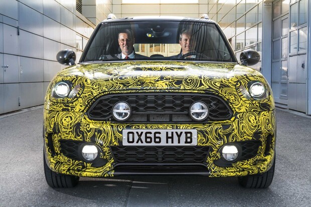 Plug-in hybridní MINI je tady!