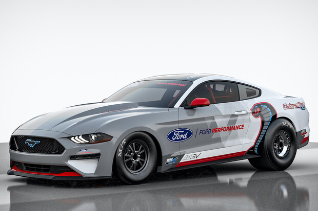 Ford představil elektrický Mustang Cobra Jet 1400, čtvrt míle pokoří za 8 sekund