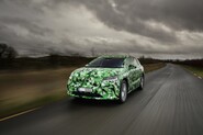 Škoda odhaluje detaily o Enyaqu iV: nabídne dojezd až 500 km i 13" obrazovku