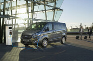 Fordy Transit/Tourneo PHEV jsou spíše elektromobily s prodlouženým dojezdem