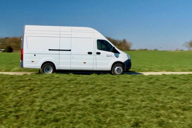 Je libo elektrickou dodávku od ruské automobilky GAZ? Můžete ji mít