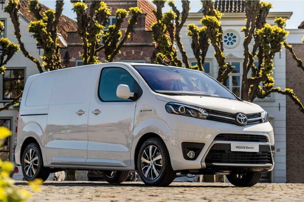 Toyota Proace Electric přichází. Nabídne dojezd 330 km a obří záruku na baterie