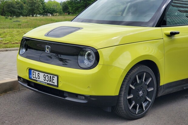 Honda zastaví prodej benzínových a naftových aut v Evropě