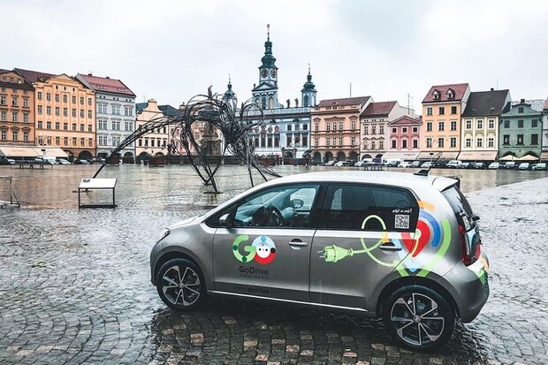 České Budějovice mají první sdílený elektromobil díky GoDrive