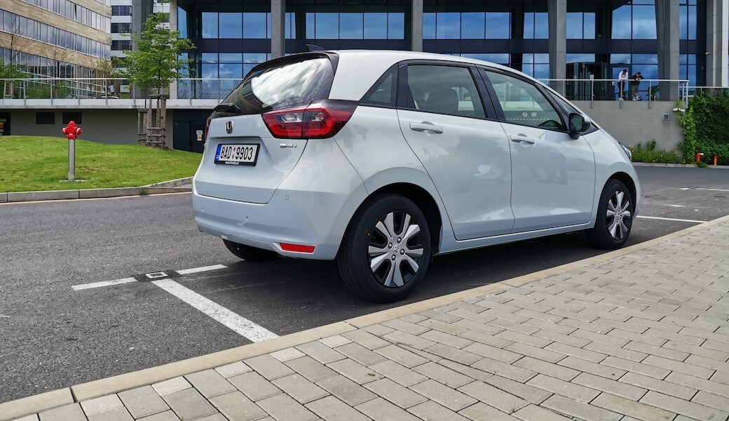 Nové Hondy Jazz a Jazz Crosstar pouze s hybridním pohonem