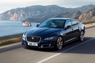 Británie mění kurz: hybridy dostávají zelenou až do roku 2035