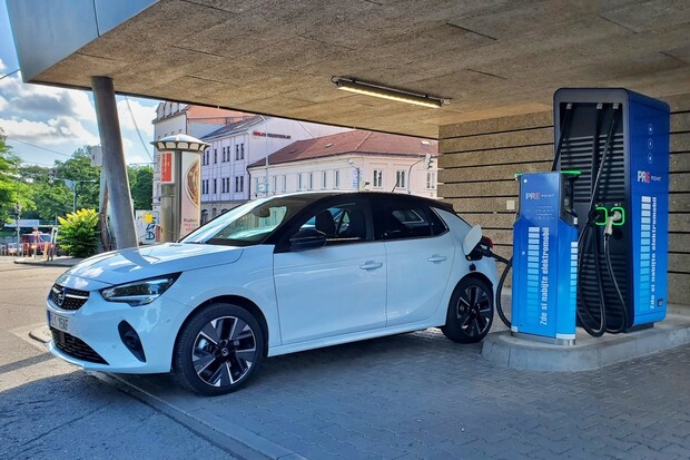 Jak rychle se nabíjí elektromobil Opel Corsa-e?