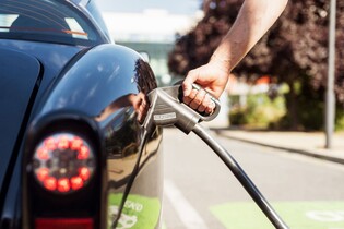 Český elektromobil Luka EV dostal rychlonabíjení CCS