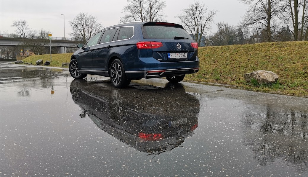 Jaký elektrický dojezd a spotřebu benzínu nabídne Volkswagen Passat GTE