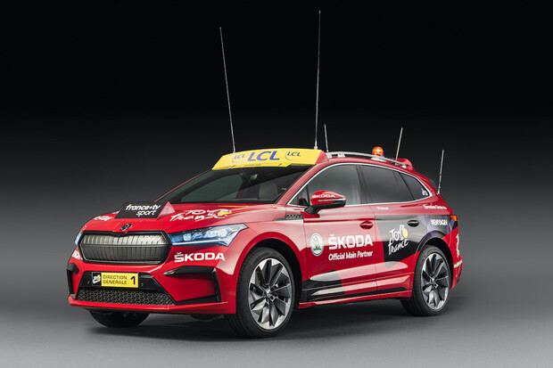 Škoda Enyaq iV je dnes ředitelským vozem Tour de France