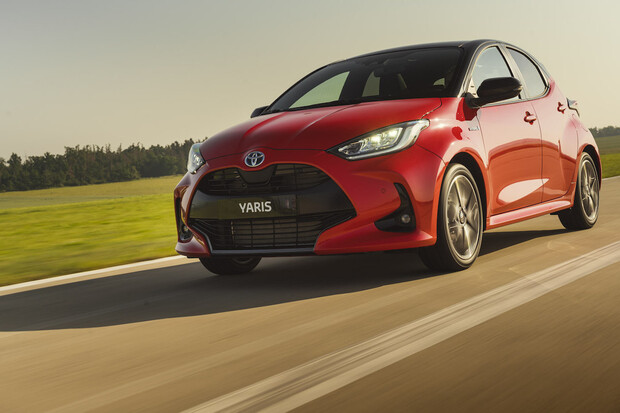 Toyota začala v Kolíně vyrábět hybridní Yaris