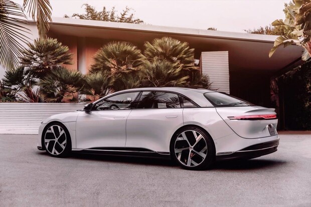 Lucid Air hýří dětskými nemocemi, přesto jej majitelé milují