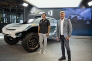 Cupra otevírá první showroom v Evropě a pouští se do Extreme E