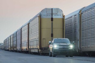 Ford jde do souboje s Čínou. Levný elektrický pick-up chce dostat na trh už brzy