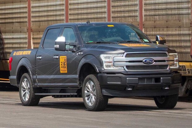 Elektrický Ford F-150 bude mít obří „frunk“, dva motory a velkou sílu