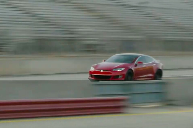 Tesla představila šílený Model S Plaid. Jede přes 300 km/h a má dojezd 800 km