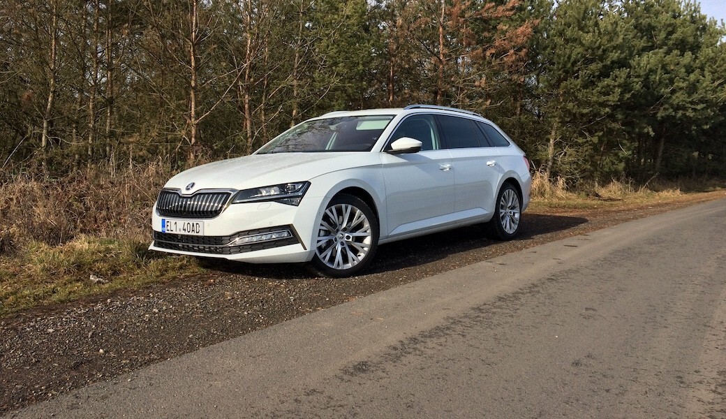 Spotřeba benzínu a elektrický dojezd vozu Škoda Superb iV