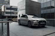 Automobilka DS spustila objednávky na plug-in hybrid DS 9 E-Tense