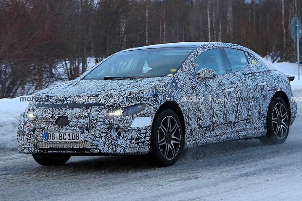 Mercedes si nechal zaregistrovat nová označení modelu EQE. Bude to vyloženě síla