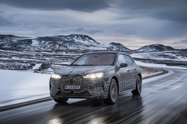 BMW iX prochází závěrečným zimním testováním na Nordkappu