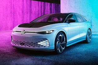 Volkswagen ID.6 v roce 2023 a změna dobíjení u ID.3 v roce 2021