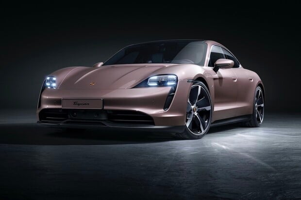 Prodeje Porsche v oblasti elektromobilů dosáhly v roce 2021 rekordních čísel