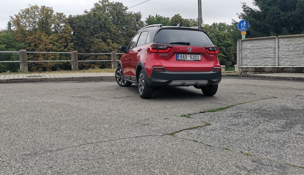 Otestovali jsme, jakou reálnou spotřebu má Honda Jazz Crosstar Hybrid