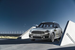 Detailní informace o vozu MINI Cooper S E Countryman ALL4