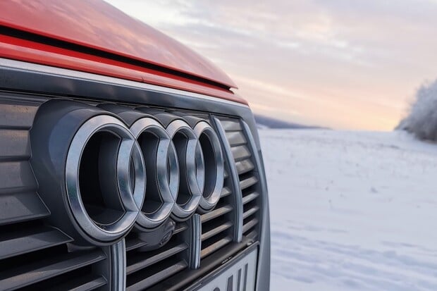 Lov na Audi Q6 e-tron pokračuje, podařilo se vyfotit interiér