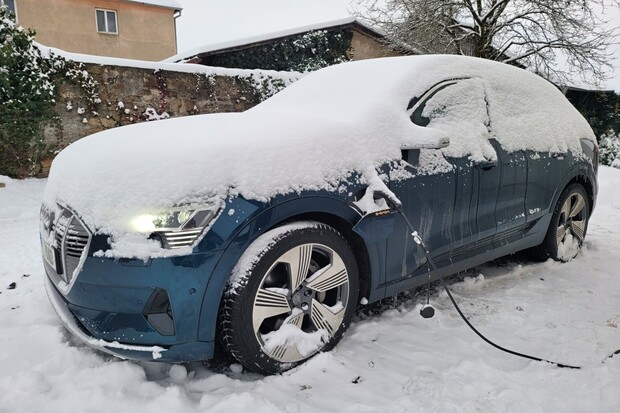 Rusko plánuje dotovat nákup elektromobilů