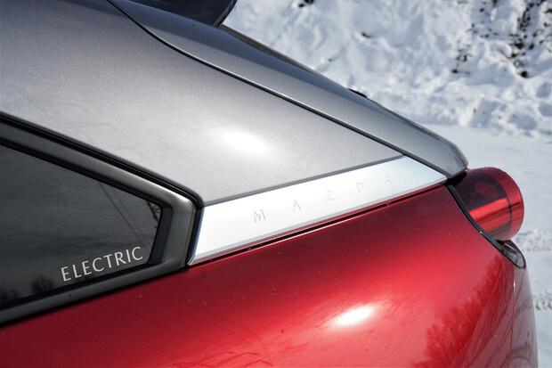 Strategie Mazda: nula tragických nehod, vývoj elektromobilů s partnery