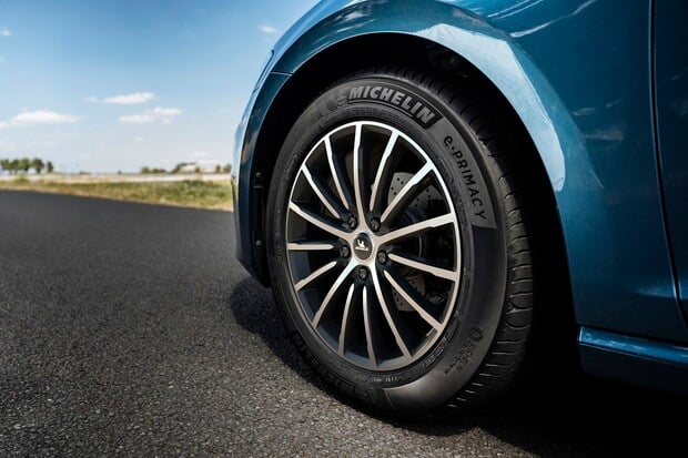 Michelin představil novou pneumatiku e.Primacy. Pomáhat má hlavně elektromobilům