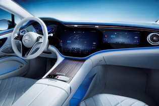 Připravovaný facelift Mercedesu EQS spatřen na silnicích