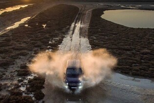 Elektrické Mercedesy se vydají do terénu. S nejvyššími ambicemi