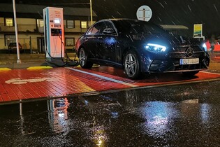 Reálná spotřeba nafty a elektrický dojezd plug-in hybridu Mercedes E 300de 4Matic