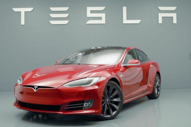 Tesla Model S se nově chlubí reálným dojezdem 647 km