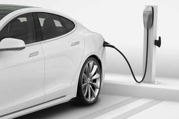 Tesla reaguje na stížnosti a přináší funkci „odmrazování“ nabíjecího portu